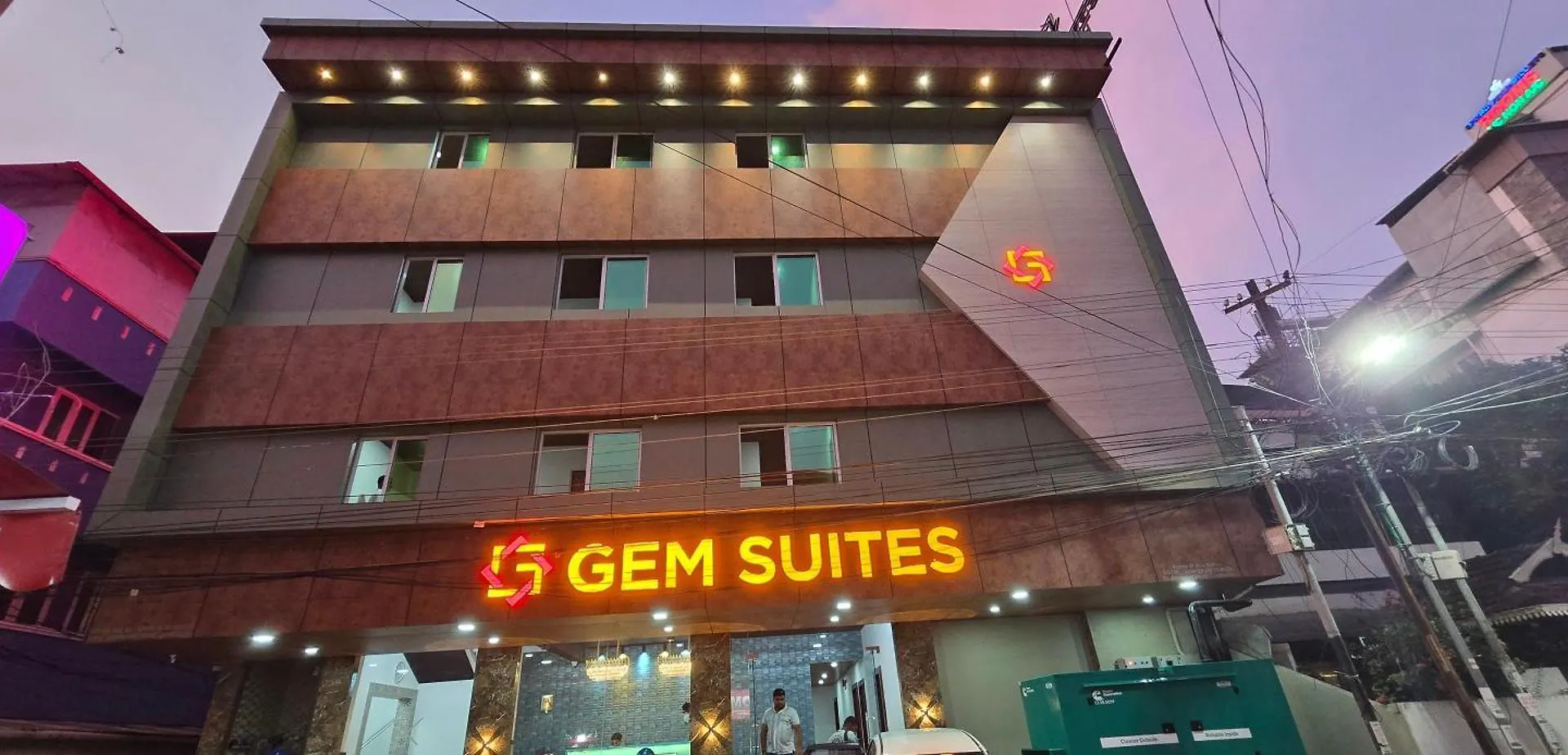 Kochi Gem Suites מלון