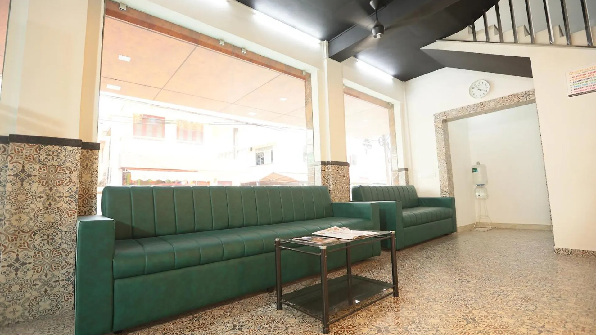 Kochi Gem Suites 3*,  הודו